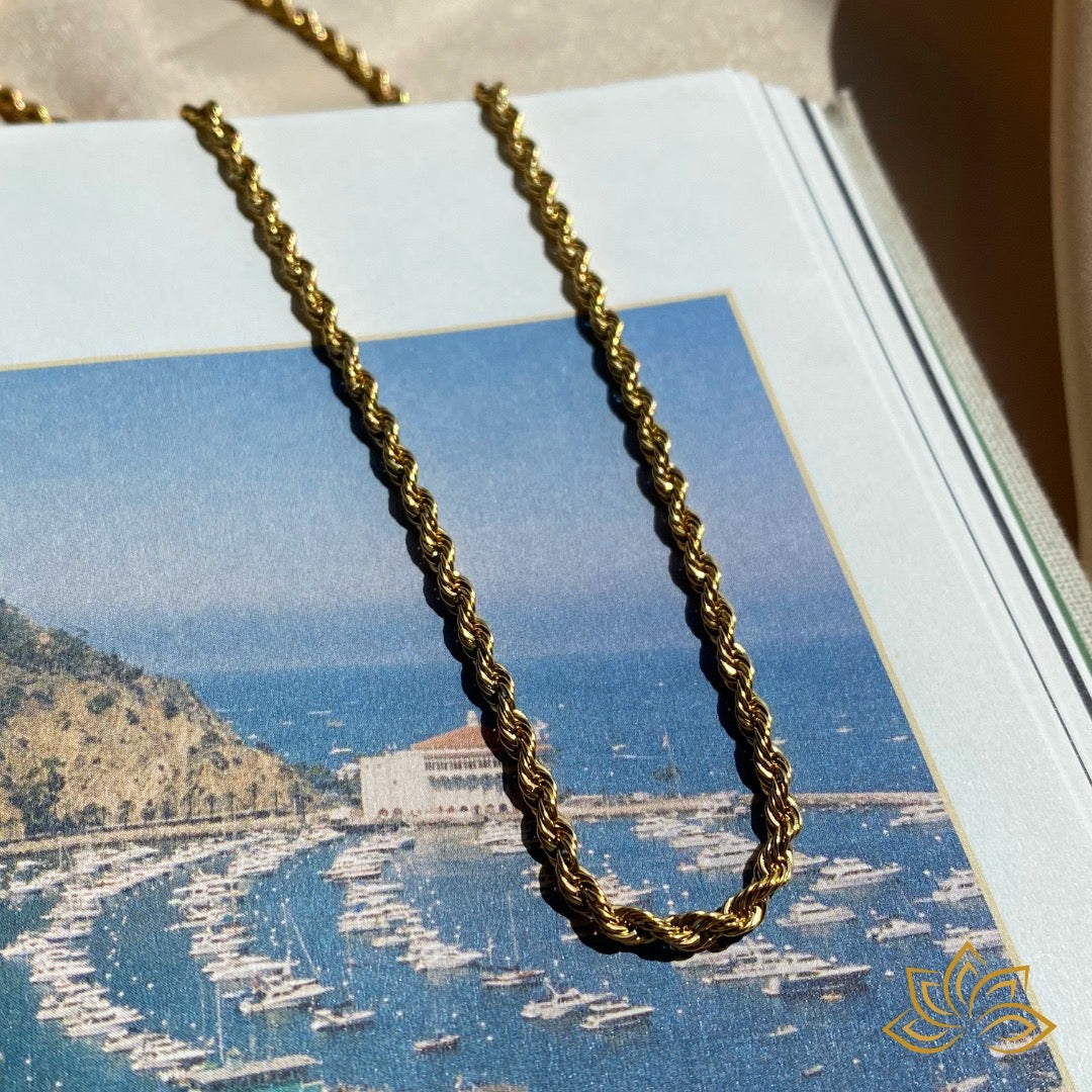 Collar Twisted Chain