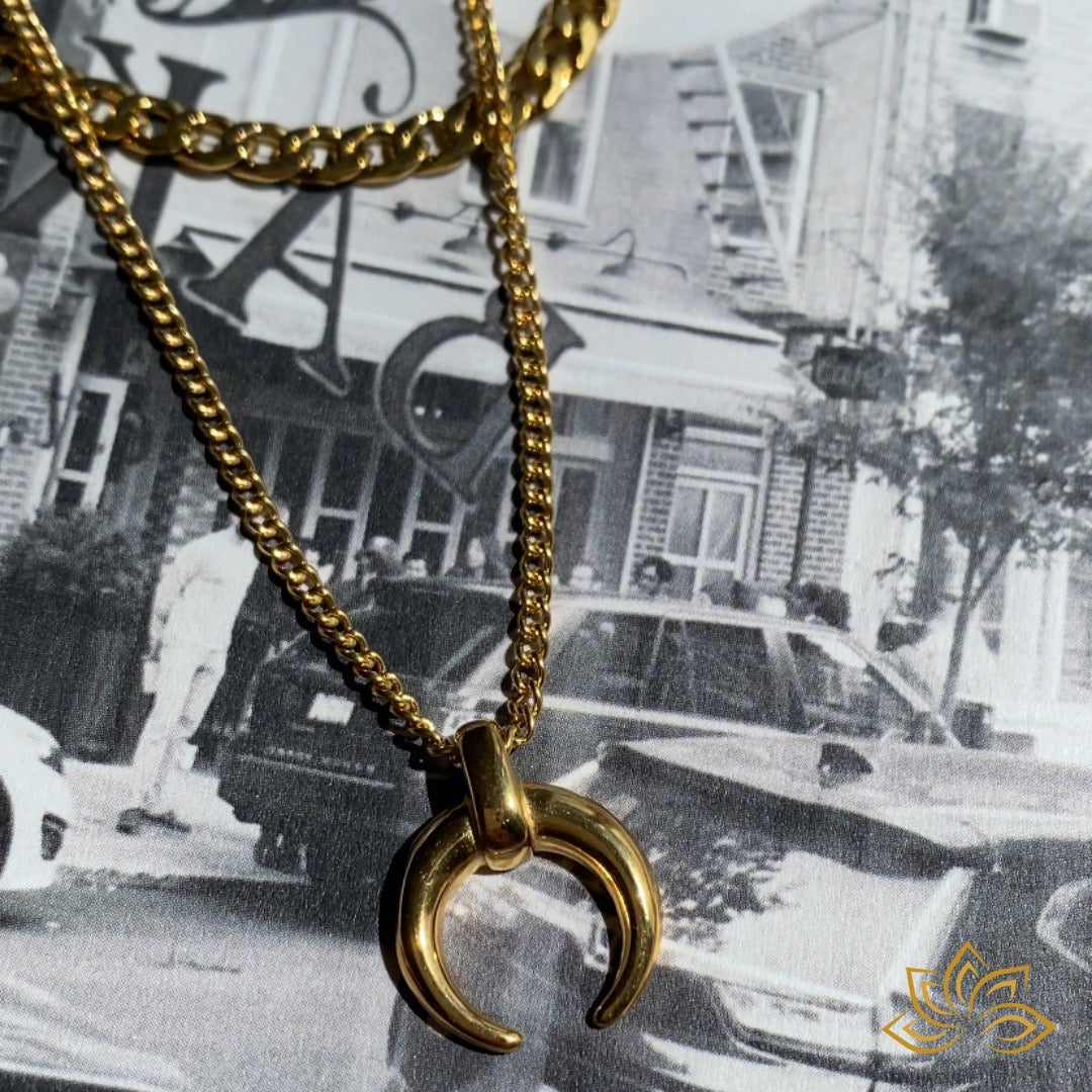 Collares Moon Choker